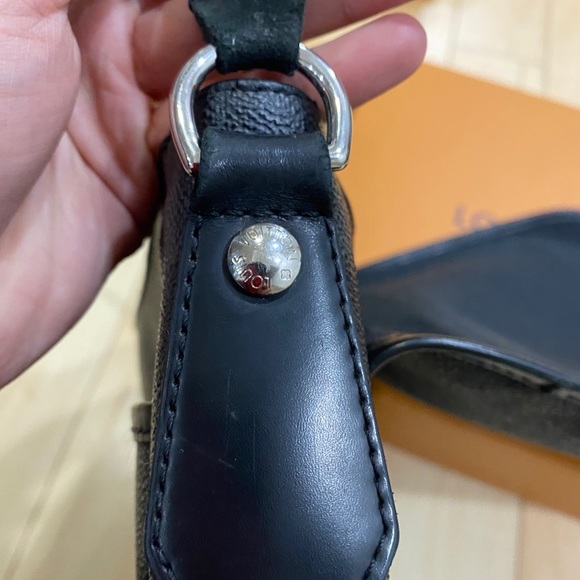 Louis Vuitton Damier District Messenger bag MM - Picture 4 of 12